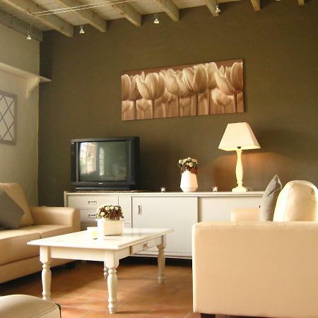 Charming Holiday Home In Zele Near The Forest 外观 照片