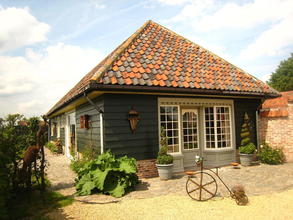 Charming Holiday Home In Zele Near The Forest 外观 照片